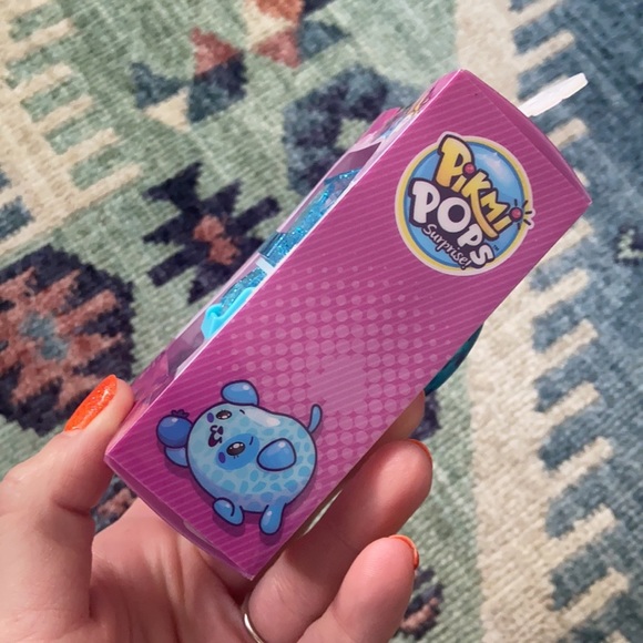 Pikmi Pop flashing light watch lcd light glitter strap brand new in box! 6+ - Picture 15 of 16